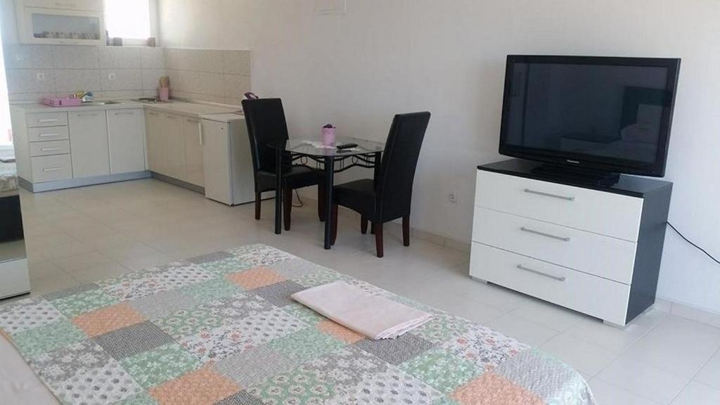 Apartments By The Sea Gradac, Makarska - 13181 Gradac  Εξωτερικό φωτογραφία